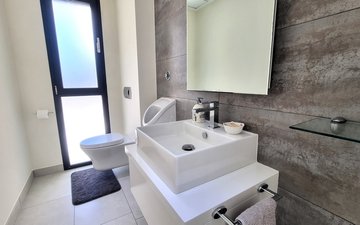 Property slide 17