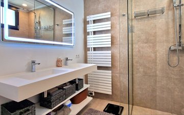 Property slide 36
