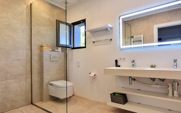 Property slide 41