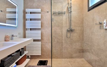 Property slide 35