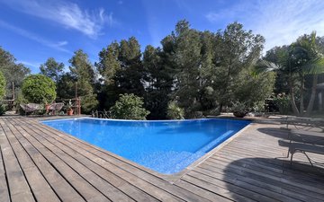 Property slide 4