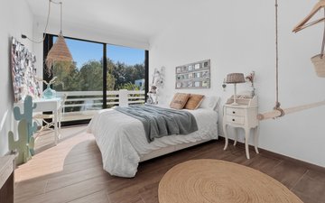 Property slide 17