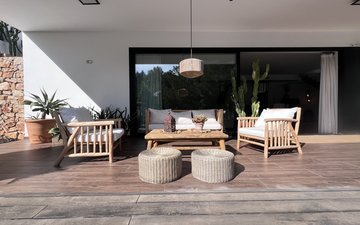 Property slide 34