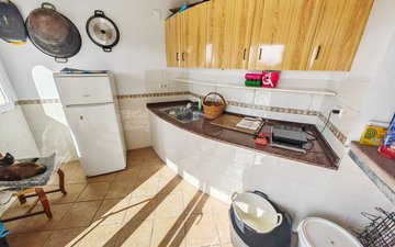 Property slide 28