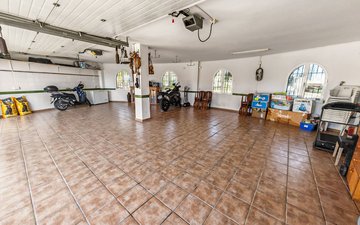 Property slide 30