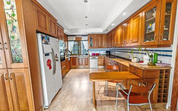 Property slide 10