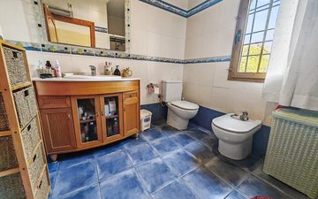 Property slide 24