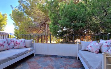 Property slide 39
