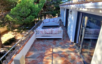 Property slide 37