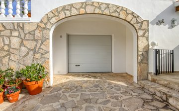 Property slide 27