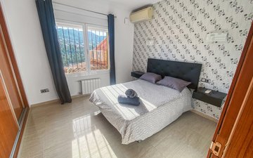 Property slide 7