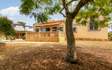 Property slide 18