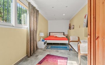 Property slide 16