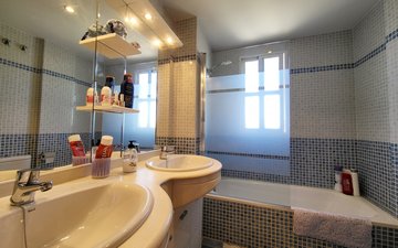 Property slide 14