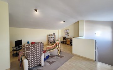 Property slide 21