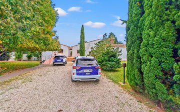 Property slide 21