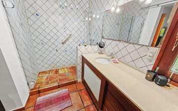 Property slide 14