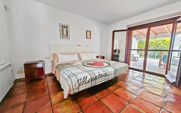 Property slide 4