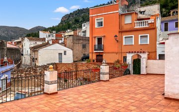 Property slide 15
