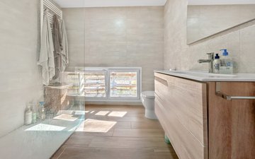 Property slide 19