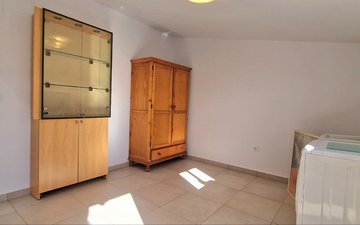 Property slide 27