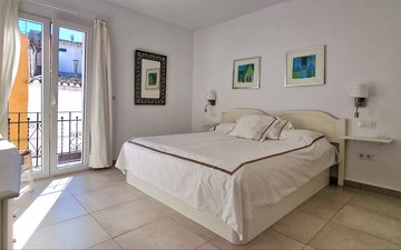 Property slide 16