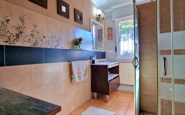 Property slide 15