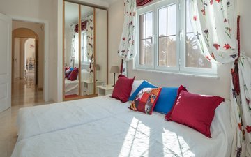 Property slide 19