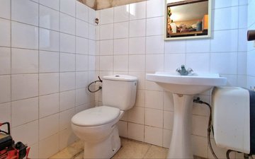 Property slide 7