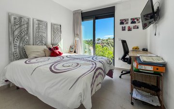 Property slide 17