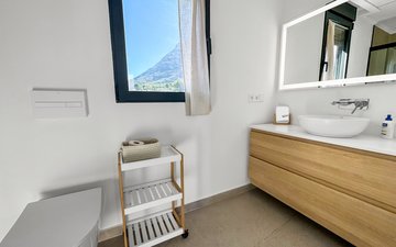 Property slide 23