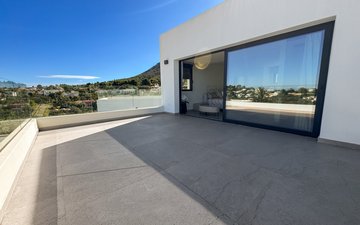 Property slide 31