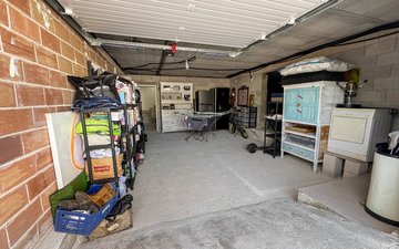Property slide 39