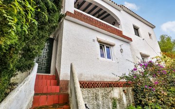 Property slide 14