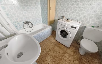 Property slide 10