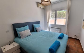 Property slide 25