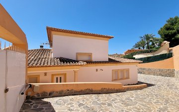 Property slide 40
