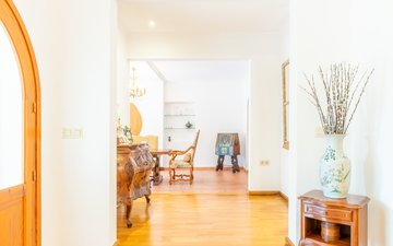Property slide 32
