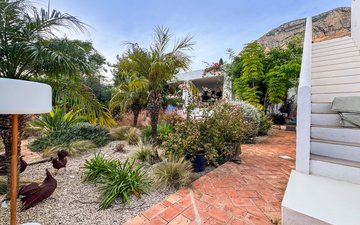 Property slide 48