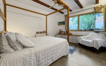 Property slide 21