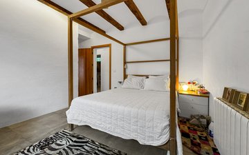Property slide 22