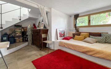 Property slide 29