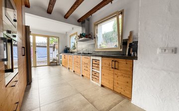Property slide 16