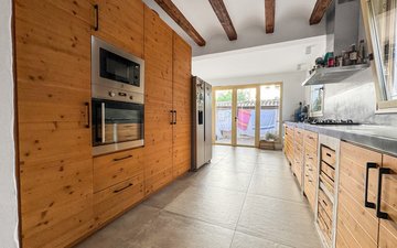 Property slide 18