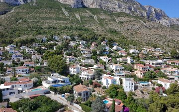 Property slide 17