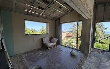 Property slide 10