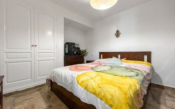 Property slide 7