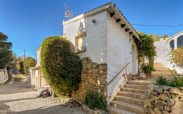 Property slide 17