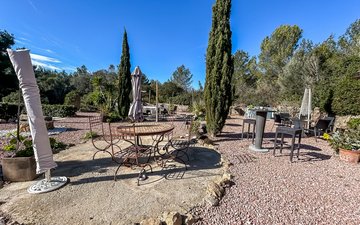 Property slide 25