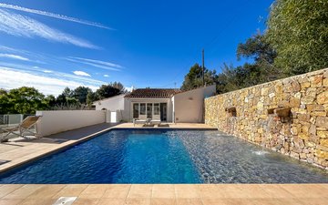 Property slide 18